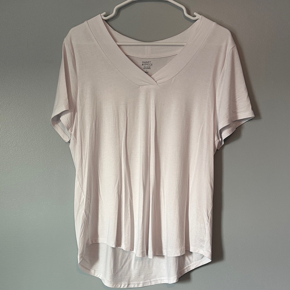Market & Spruce Women's V-Neck White Top, L
